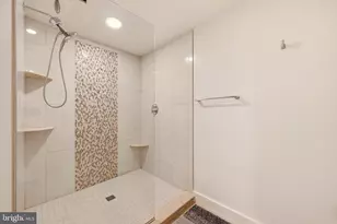 912 F St NW, Washington, DC 20004 - Photo 23