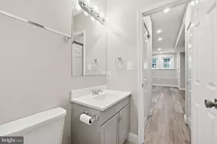 706 12th St NE, Washington, DC 20002 - Photo 37