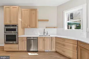 706 12th St NE, Washington, DC 20002 - Photo 11