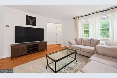 139 Hawaii Avenue NE, Washington, DC 20011 - Photo 3