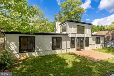 8165 E Beach Drive NW, Washington, DC 20012 - Photo 47