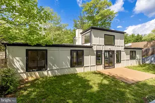 8165 E Beach Dr NW, Washington, DC 20012 - Photo 47