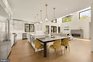 8165 E Beach Dr NW, Washington, DC 20012 - Photo 9