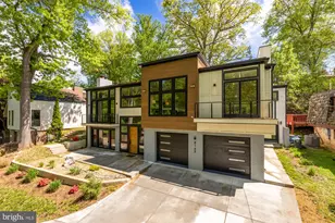 8165 E Beach Dr NW, Washington, DC 20012 - Photo 49