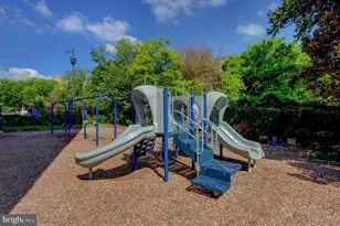332 N St SW, Washington, DC 20024 - Photo 27