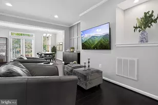 2526 Baldwin Cres NE, Washington, DC 20018 - Photo 7