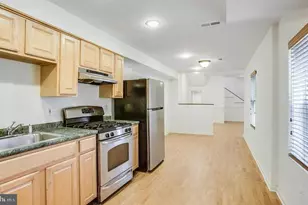 729 10th St NE, Washington, DC 20002 - Photo 9
