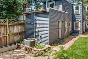729 10th St NE, Washington, DC 20002 - Photo 15
