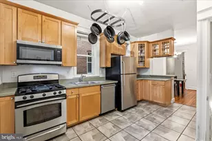 1032 Kenyon St NW, Washington, DC 20010 - Photo 11