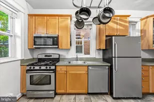 1032 Kenyon St NW, Washington, DC 20010 - Photo 13