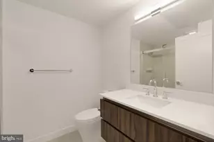 37 L St SE, Washington, DC 20003 - Photo 13