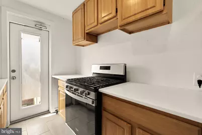 215 Hawaii Avenue NE, Washington, DC 20011 - Photo 37