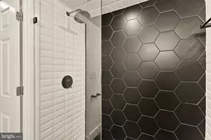 215 Hawaii Ave NE, Washington, DC 20011 - Photo 21