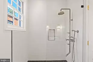 427 10th St NE, Washington, DC 20002 - Photo 23