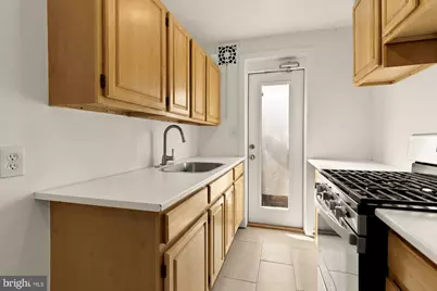 215 Hawaii Avenue NE, Washington, DC 20011 - Photo 39