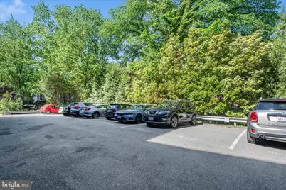 2400 NW 41st Street NW #403, Washington, DC 20007 - Photo 27