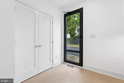 1810 Central Place NE #1, Washington, DC 20002 - Photo 5