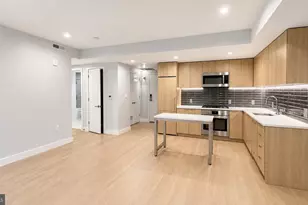 1224 M St NW, Washington, DC 20005 - Photo 3