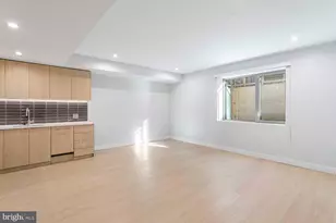 1224 M St NW, Washington, DC 20005 - Photo 5