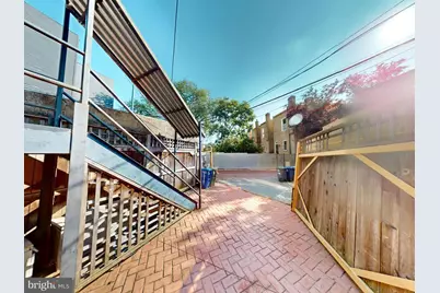 1315 Pennsylvania Avenue SE, Washington, DC 20003 - Photo 21