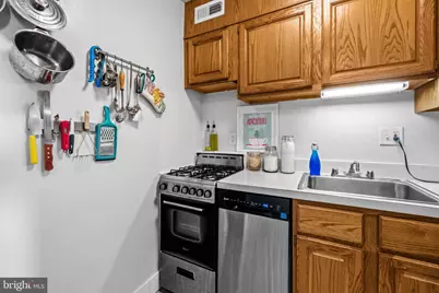240 SW M Street SW #E702, Washington, DC 20024 - Photo 5