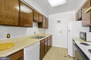 3166 Berry Rd NE, Washington, DC 20018 - Photo 13