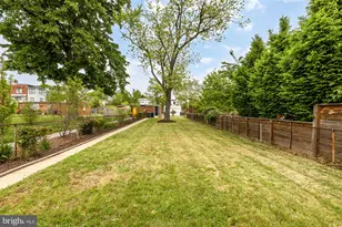 325 Oglethorpe St NW, Washington, DC 20011 - Photo 47