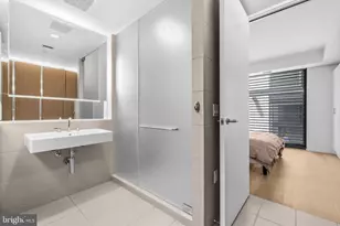 925 H St NW, Washington, DC 20001 - Photo 25