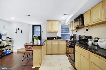 1126 25th Street NW #1, Washington, DC 20037 - Photo 7
