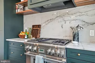 1326 Corcoran St NW, Washington, DC 20009 - Photo 9