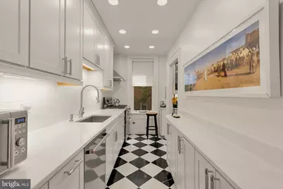 2039 New Hampshire Avenue NW #301, Washington, DC 20009 - Photo 13
