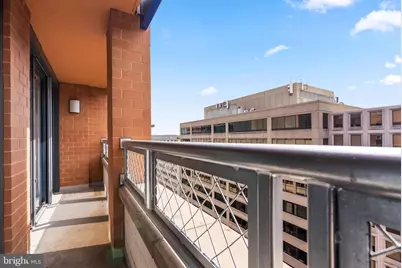 631 D Street NW #1129, Washington, DC 20004 - Photo 27