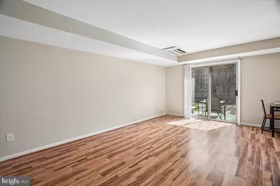 2710 Macomb Street NW #111, Washington, DC 20008 - Photo 17