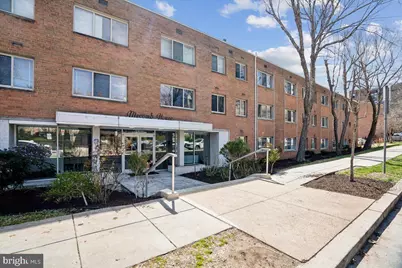 2710 Macomb Street NW #111, Washington, DC 20008 - Photo 21