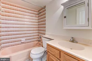 1601 18th St NW, Washington, DC 20009 - Photo 15