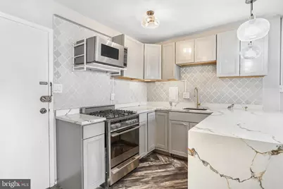 922 24th Street NW #301, Washington, DC 20037 - Photo 17