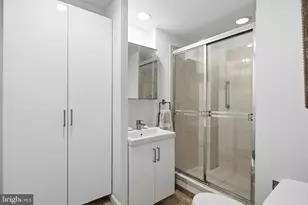 4100 Cathedral Ave NW, Washington, DC 20016 - Photo 23