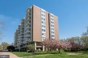 1425 4th St SW, Washington, DC 20024 - Photo 1
