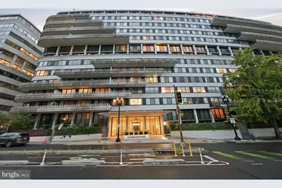 2700 Virginia Avenue NW #901, Washington, DC 20037 - Photo 25