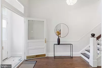 1633 35th Street NW, Washington, DC 20007 - Photo 3