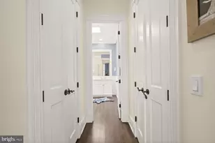 419 G St SE, Washington, DC 20003 - Photo 33