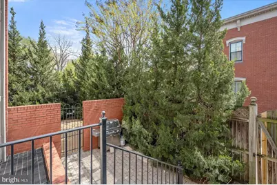 419 G Street SE, Washington, DC 20003 - Photo 45