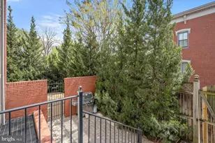 419 G St SE, Washington, DC 20003 - Photo 45