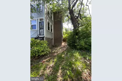 1820 Massachusetts Avenue SE, Washington, DC 20003 - Photo 5