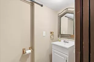 203 Peabody St NW, Washington, DC 20011 - Photo 43