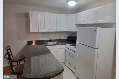 922 24th Street NW #412, Washington, DC 20037 - Photo 3