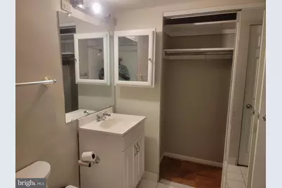 922 24th Street NW #412, Washington, DC 20037 - Photo 9