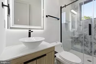1140 Oates St NE, Washington, DC 20002 - Photo 25