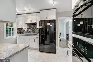 2108 48th St NW, Washington, DC 20007 - Photo 11