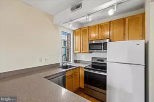 1401 Columbia Rd NW, Washington, DC 20009 - Photo 9